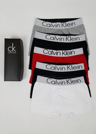 Боксери труси комплект 5шт calvin klein. набір трусів для чоловіків у коробці кельвін кляйн. спідня білизна набір5 фото