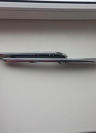 Правий передній молдінг решітки bmw3 f30 (11-15p.) дорестайл 51117279698