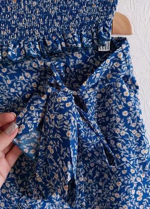 Шикарный костюм топ и юбка