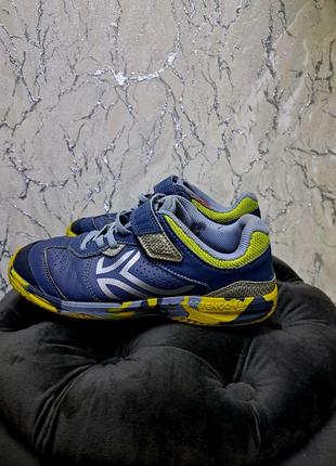 Кроссовки на парня