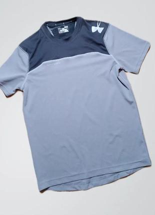 . мужская оригинальная спортивная футболка under armour combine. s
 в отличном