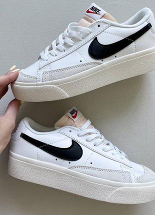 Женские кожаные кроссовки nike blazer low platform white black найк блейзер высокая подошва