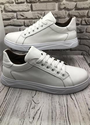 Чоловіче шкіряне взуття чоловічі стильні кеди на шнурках фабричні молодіжні білі кеди для міста