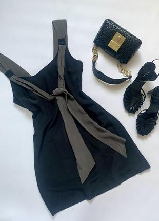 Чорна шовкова міні сукня від inwear
