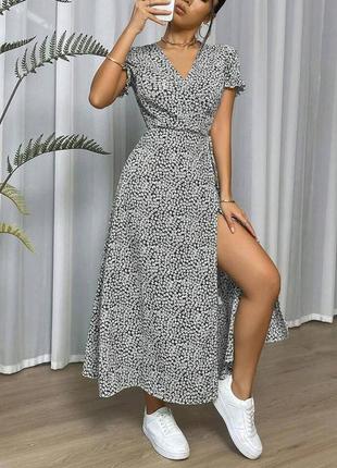 Сукня на запах