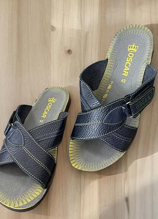 Чоловічі шкіряні шльопанці