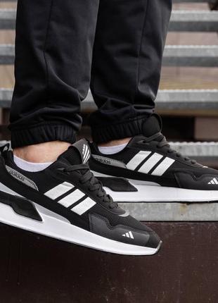 Бюджетна модель, кросівки 👟