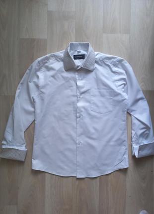 Белоснежная праздничная рубашка на запонках