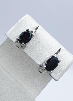 Сережки серебряные с гранатом 2,59 г