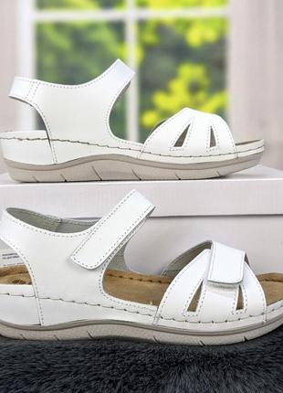 Сандалії жіночі inblu білі шкіряні на липучках 4508