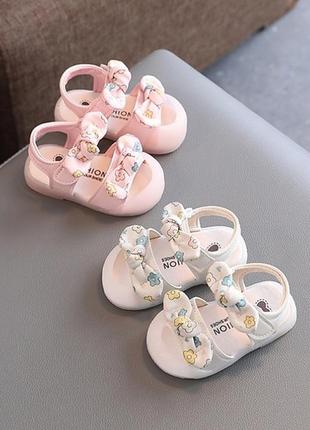 Очень крутые нереально стильные босоножки