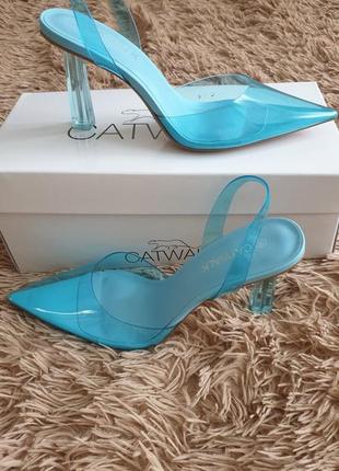 Сандалии прозрачные