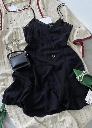 Чорна льняна сукня на тонких бретелях zara
