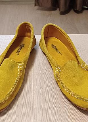 Мокасины яркие замш