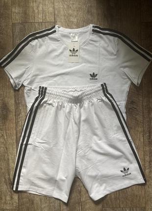 Спортивный летний костюм adidas