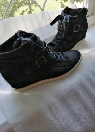 Сникерсы люкс бренда paul green.