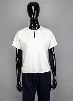 Стильная укороченная футболка cos