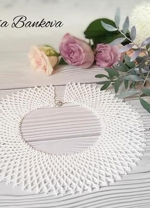 Ожерелье из бисера ручной работы. белое ожерелье. изысканное колье.жеурное ожерелье