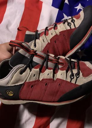 Чоботи туристичні la sportiva