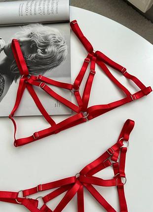 Контурное красное белье портупея с открытым доступом контурное красное белье