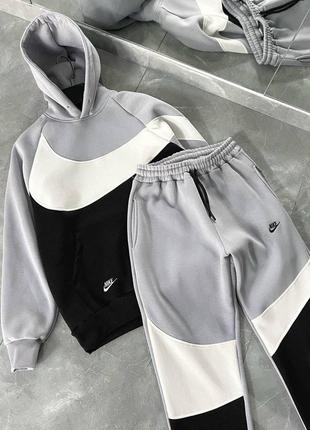 Костюм nike: худі-штани 2 пари шкарпеток у подарунок!2 фото