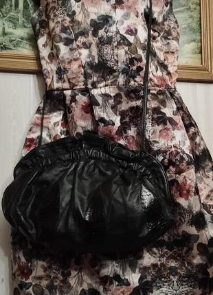 Кожаная черная сумочка клатч  кроссбоди италия, бирка высокая мода