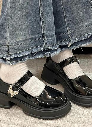 Чорні туфлі мері джейн лоліти із застібкою метеликом