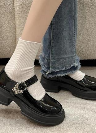 Чорні туфлі мері джейн лоліти із застібкою метеликом