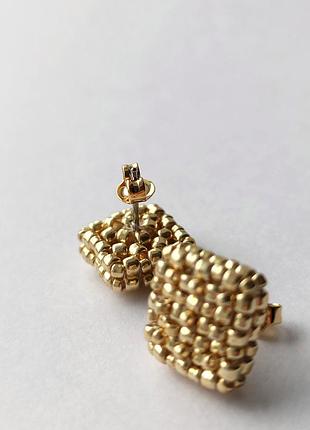 Минималистичные серьги квадраты. серьги из бисера ручной работы. серьги - гвоздики.