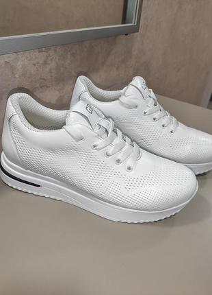 Кросівки жіночі, демісезонні, шкіра