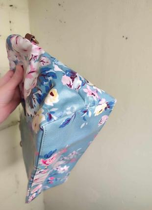 Оригинальная удобная стильная сумка от бренда cath kidston с фирменным принтом с цветами розами8 фото