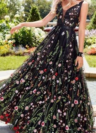 Шикарное цветочное платье