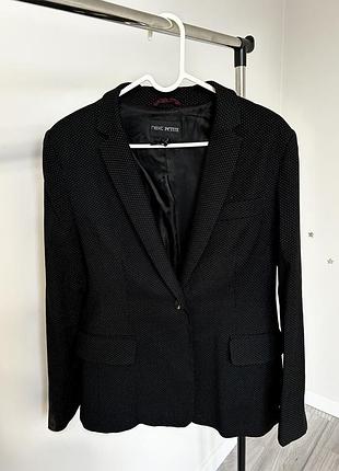 Стильный женский пиджак / жакет