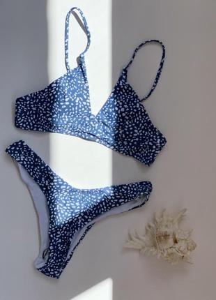 Класний купальник у принт роздільний