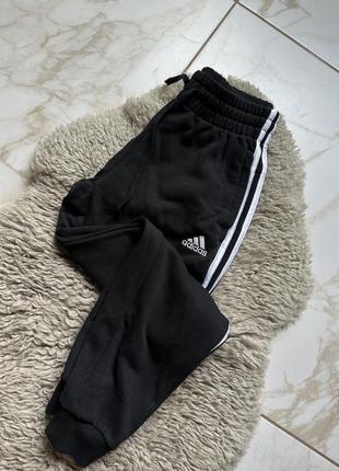 Нові жіночі джогери від cortas adidas5 фото