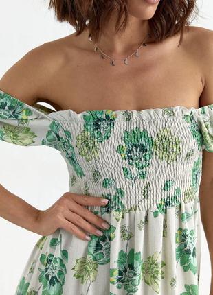 Летнее платье в цветочный узор с открытыми плечами - зеленый цвет, l (есть размеры)4 фото