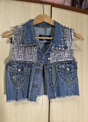 Джинсова жилетка