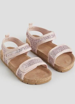 Босоножки нежно-розовые 24;29 h&m