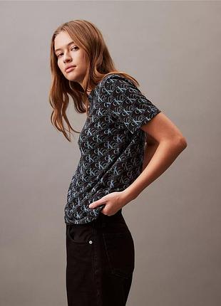 Футболка жіноча від відомого бренду calvin klein  поточна колекція  оригінал