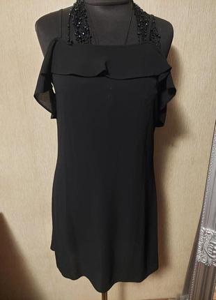 Нежное платье на брителях