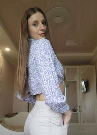 Укорочена сорочка з квітковим принтом