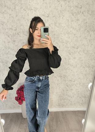 Кофтинка открытые плечи черная вечерняя