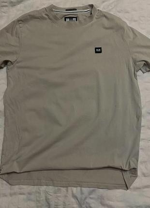 Футболка weekend offender
