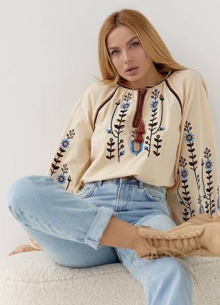 Вишиванка жіноча бежева з квітами довгий рукав туреччина