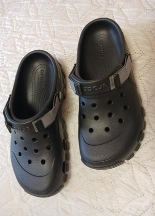 Шльопанці-crocs