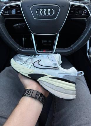 Мужские кроссовки nike store runtekk white silver