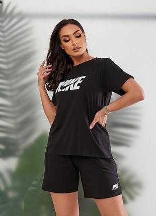 Жіночий якісний спортивний літній чорний костюм в стилі найк футболка і шорти бавовна1 фото
