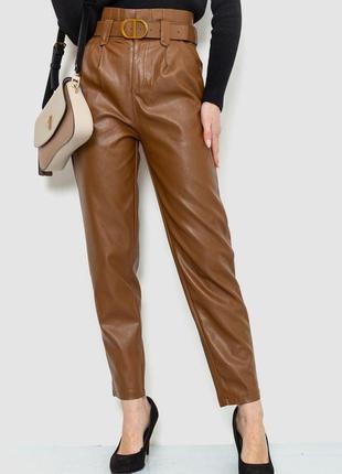 Штани жіночі з екошкіри з ременем, колір коричневий, 186r5256