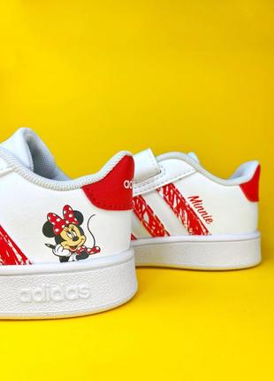 Дитячі кеди adidas grand court x minnie mouse 23 24 25 26 27  кросівки взуття6 фото