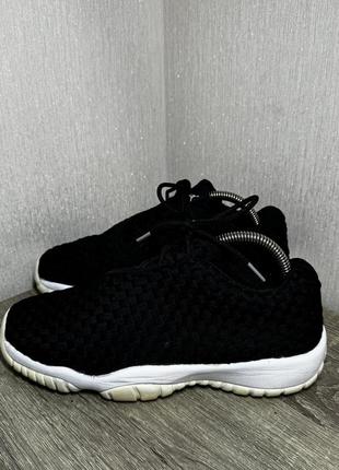 Кроссовки jordan future low1 фото